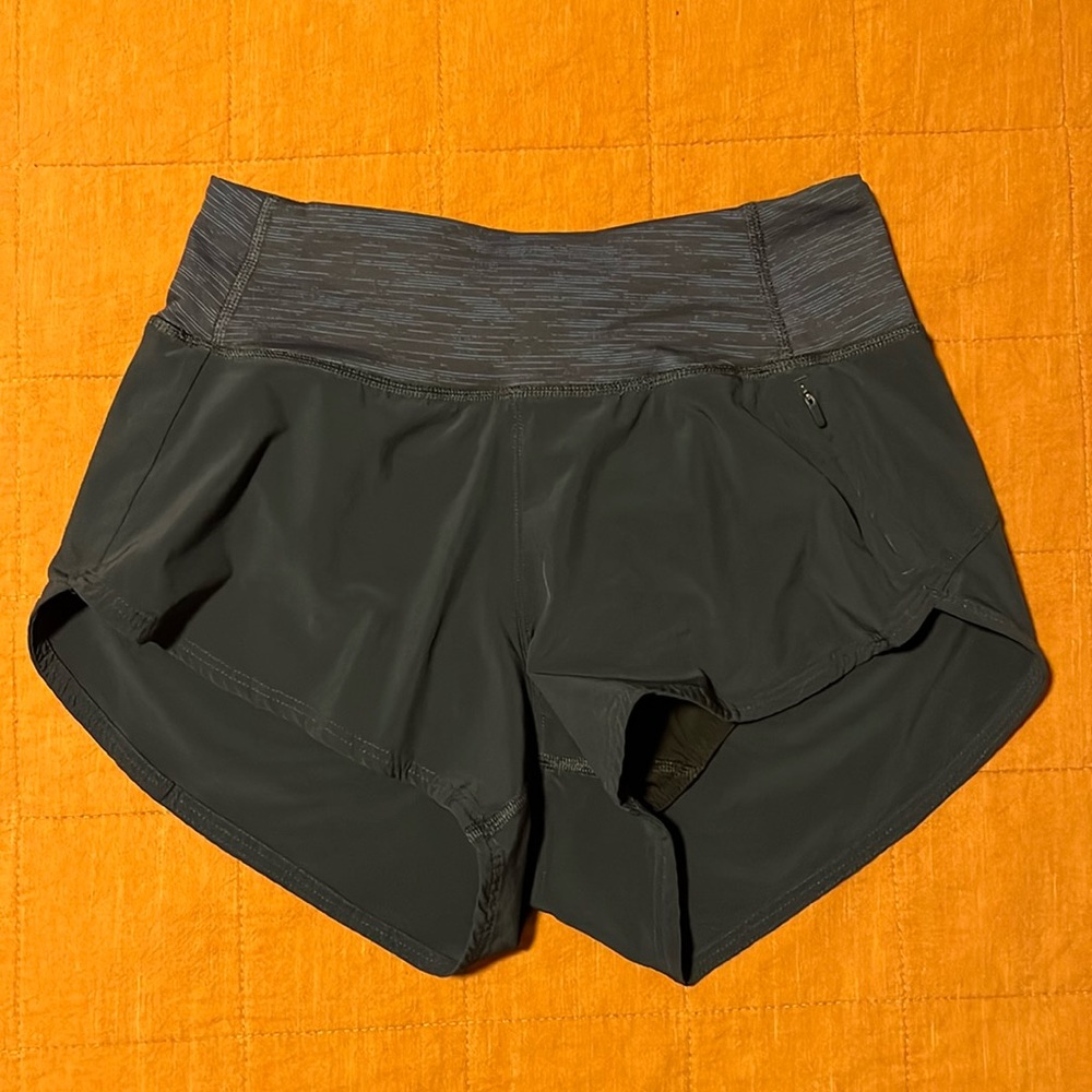 Outdoor Voices Hudson 2.5” short - Navy XS